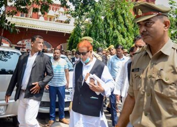 सपा नेता आजम खां की रिहाई का आदेश जारी, 23 महीने बाद कल सीतापुर जेल से होंगे रिहा