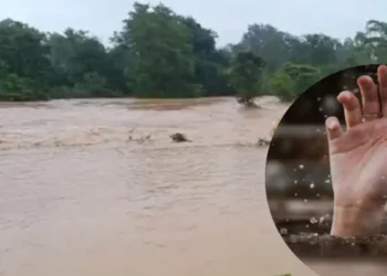 छत्तीसगढ़: बांध टूटने से मचा हाहाकार, अचानक बाढ़ से अब तक चार लोगों की मौत, कई लापता
