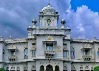 केजीएमयू में प्रवेश परीक्षा शुरू, मेरिट के आधार पर होंगे दाखिले