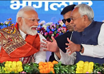 बिहार चुनाव 2025: सत्ता के समीकरणों के बीच जनता की कसौटी पर लोकतंत्र