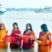 सरयू नदी में आज ढलते सूर्य को अर्घ्य देंगी महिलाएं, छठी महारानी की पूजन आराधना के साथ 36 घंटे का व्रत शुरू
