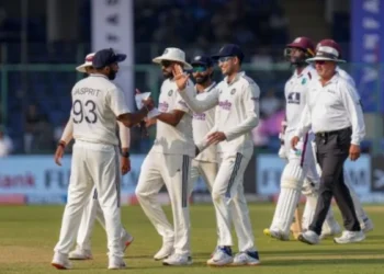 भारत ने वेस्टइंडीज को सात विकेट से हराकर सीरीज में क्लीन स्वीप किया