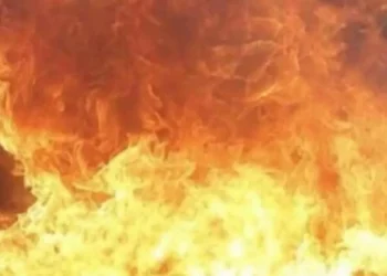 उत्तरपूर्व ऑस्ट्रेलिया में घर में आग लगने से तीन लोगों की मौत