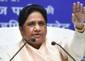 मुंह में राम बगल में छुरी, मायावती ने सपा-कांग्रेस पर दलितों के प्रति भेदभावपूर्ण रवैये का लगाया आरोप