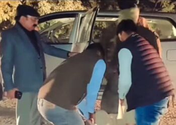 अमेठी सांसद का मानवीय कदम, घायल सिपाही को पहुंचाया अस्पताल