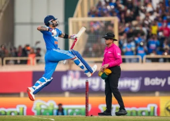 ओडीआई क्रिकेट मे किंग कोहली ने गाड़ा झंडा,जड़ दिया 53 वां शतक