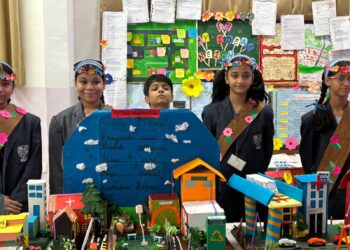 सीएमएस स्टेशन रोड में ईएलपी समापन, छात्रों की रचनात्मकता का शानदार प्रदर्शन