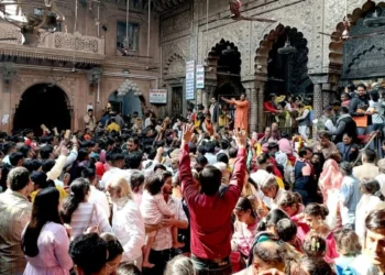 बदलेगी बांकेबिहारी मंदिर में भोग व्यवस्था, नए वर्ष से भक्त अर्पित करेंगे ठाकुर जी को भोग
