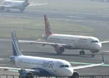 घने कोहरे से उत्तर, पूर्वी भारत में उड़ानें प्रभावित… एयरलाइनों ने यात्रियों के लिए जारी की एडवाइजरी