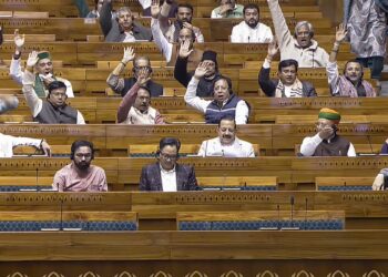 संसद में हंगामे के बाद ‘जी राम जी’ बिल पर बहस स्थगित