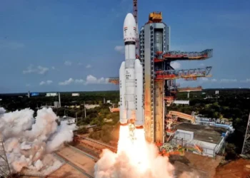 ISRO ने रचा इतिहास, LVM3 रॉकेट से सबसे भारी कमर्शियल सैटेलाइट सफलतापूर्वक लॉन्च