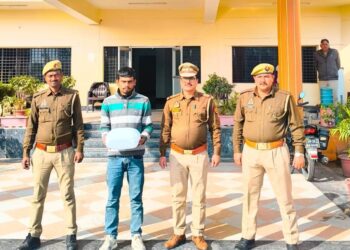 चेकिंग के दौरान गांजा तस्कर गिरफ्तार, 1.9 किलो अवैध गांजा बरामद