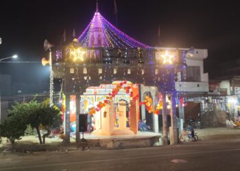 हर्षोल्लास के साथ लोगों ने किया नववर्ष का स्वागत