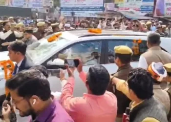 सुल्तानपुर जनपद न्यायालय पहुंचे सांसद व नेता विपक्ष राहुल गांधी