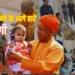 बच्चों के बीच दिखता है सीएम योगी का कोमल रूप