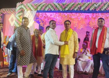 जायसवाल संगठन रामगंज टाट ने मनाया होली मिलन समारोह आपसी भाईचारे और एकता का दिया संदेश