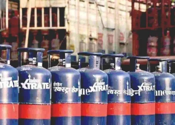 होली से पहले वाणिज्यिक एलपीजी सिलेंडर महंगा, घरेलू कीमतें स्थिर