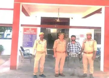 सिधौली में दो हिस्ट्रीशीटर अवैध असलहे के साथ गिरफ्तार