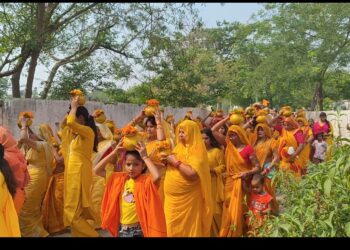 कलश यात्रा के साथ श्रीमद् भागवत कथा का भव्य शुभारंभ