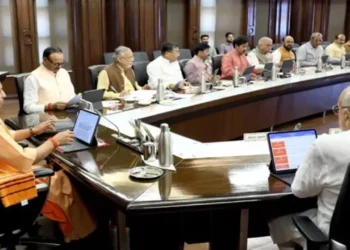 योगी कैबिनेट ने तबादला नीति को दी मंजूरी, कल से होगी लागू